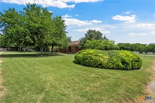 204 Christopher Dr, Eddy, TX 76524 - Photo 35