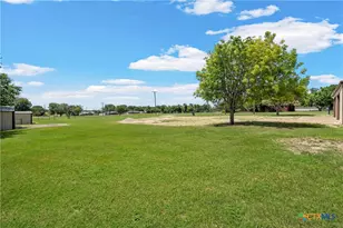 204 Christopher Dr, Eddy, TX 76524 - Photo 33
