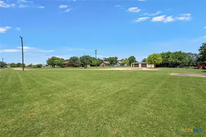 204 Christopher Drive, Eddy, TX 76524 - Photo 31