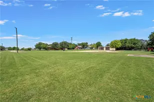 204 Christopher Dr, Eddy, TX 76524 - Photo 31