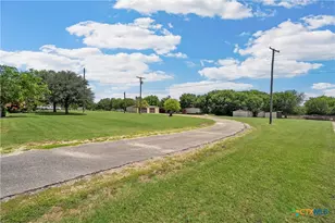 204 Christopher Dr, Eddy, TX 76524 - Photo 37