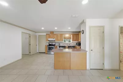 529 Guerra Lane, Gonzales, TX 78629 - Photo 5