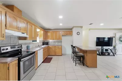 529 Guerra Lane, Gonzales, TX 78629 - Photo 7