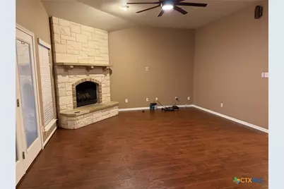 621 S Roy Reynolds Drive, Harker Heights, TX 76548 - Photo 3