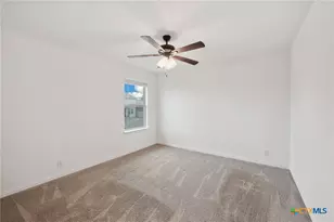 2013 Flametree Ave, New Braunfels, TX 78132 - Photo 17