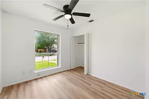7702 Pipers Swan St, San Antonio, TX 78251 - Photo 13
