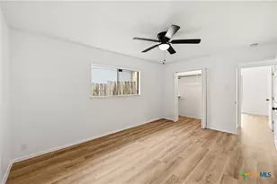 7702 Pipers Swan St, San Antonio, TX 78251 - Photo 21