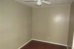 1325 S 17th St, Temple, TX 76504 - Photo 9