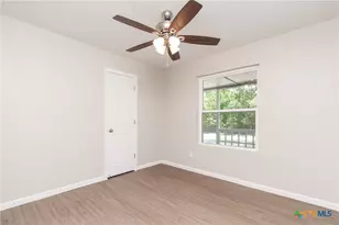 13260 Estate Trail, Belton, TX 76513 - Photo 21