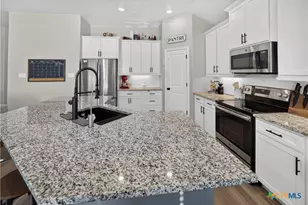 612 Holstein Dr, Belton, TX 76513 - Photo 9