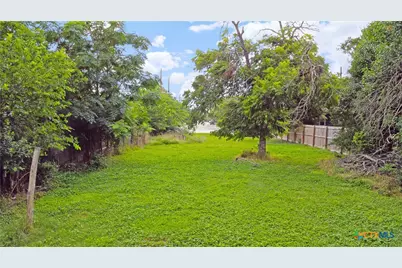 760 Simon Avenue, New Braunfels, TX 78130 - Photo 5