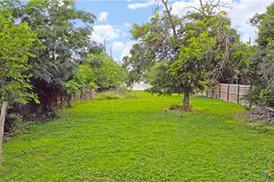 760 Simon Ave, New Braunfels, TX 78130 - Photo 5