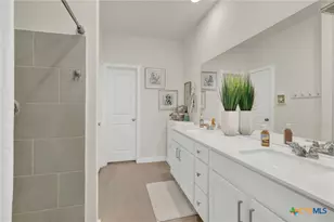 1248 Twisted Crk, New Braunfels, TX 78130 - Photo 13