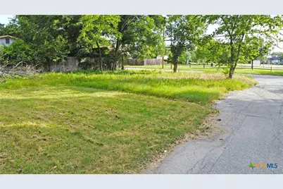 740 Comal Avenue, New Braunfels, TX 78130 - Photo 5