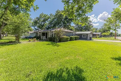 1020 N 15th Street, Temple, TX 76501 - Photo 3