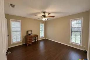 308 Kingwood Forest, Victoria, TX 77904 - Photo 17