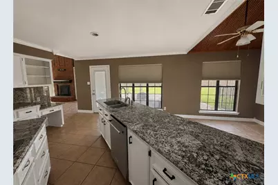308 Kingwood Forest, Victoria, TX 77904 - Photo 23