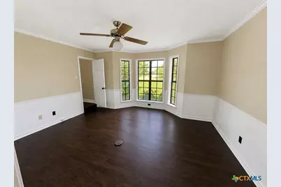 308 Kingwood Forest, Victoria, TX 77904 - Photo 9