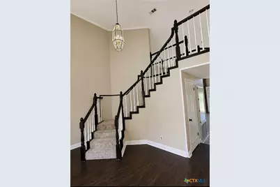 308 Kingwood Forest, Victoria, TX 77904 - Photo 7