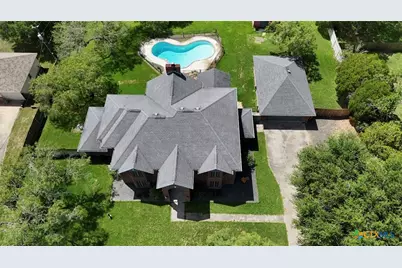 308 Kingwood Forest, Victoria, TX 77904 - Photo 5