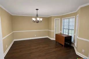 308 Kingwood Forest, Victoria, TX 77904 - Photo 11