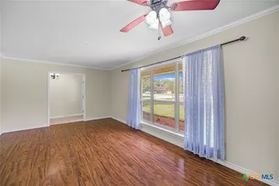 105 Tropical Drive, Victoria, TX 77904 - Photo 9