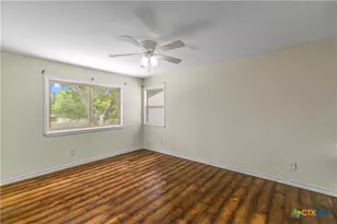 105 Tropical Dr, Victoria, TX 77904 - Photo 19
