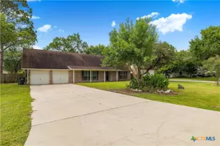 105 Tropical Dr, Victoria, TX 77904 - Photo 3