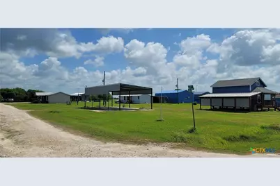 1412 Bill Tindall Avenue, Seadrift, TX 77983 - Photo 3