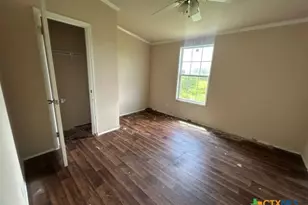 268 W Oaks, Victoria, TX 77905 - Photo 15