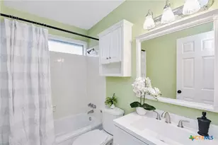 106 Hickory Knoll St, Victoria, TX 77901 - Photo 11