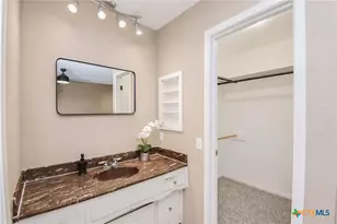 106 Hickory Knoll St, Victoria, TX 77901 - Photo 17