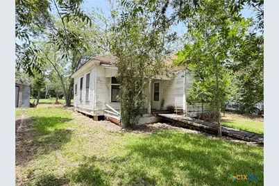 202 Vollentine Street, Yoakum, TX 77995 - Photo 21