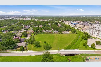 5903 Dairy Road, Victoria, TX 77904 - Photo 7