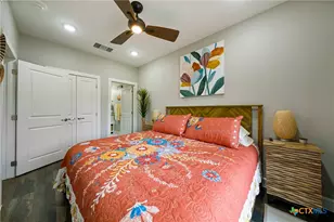 1228 Ervendberg Ave, New Braunfels, TX 78130 - Photo 13