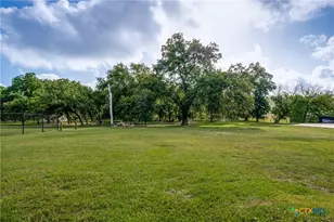 1228 Ervendberg Ave, New Braunfels, TX 78130 - Photo 27