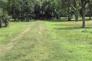 1243 Guadalupe River Rd, Tivoli, TX 77990 - Photo 23