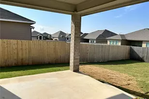 10211 Six Shooter Ln, Temple, TX 76502 - Photo 9
