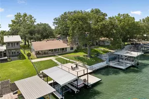 611 Lake Placid Dr, Seguin, TX 78155 - Photo 29