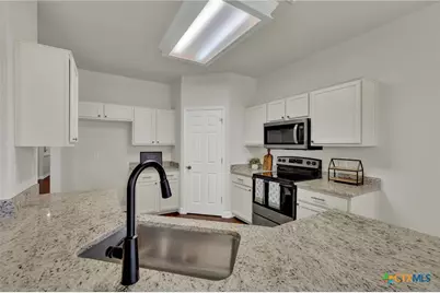 530 Zapata Circle, New Braunfels, TX 78130 - Photo 11