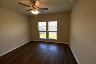 1110 Lakeway Crossing Dr, Temple, TX 76502 - Photo 11