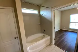 1110 Lakeway Crossing Dr, Temple, TX 76502 - Photo 15