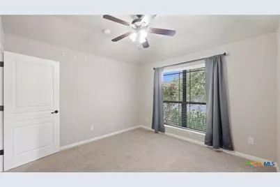 2262 Sun Chase Boulevard, New Braunfels, TX 78130 - Photo 33