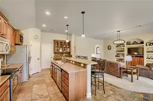 2262 Sun Chase Blvd, New Braunfels, TX 78130 - Photo 9