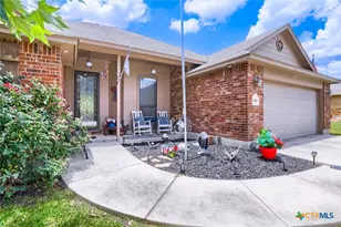 2262 Sun Chase Blvd, New Braunfels, TX 78130 - Photo 1