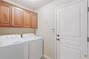 2262 Sun Chase Blvd, New Braunfels, TX 78130 - Photo 17