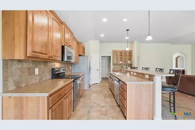 2262 Sun Chase Boulevard, New Braunfels, TX 78130 - Photo 9