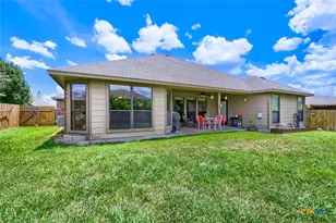 2262 Sun Chase Blvd, New Braunfels, TX 78130 - Photo 17
