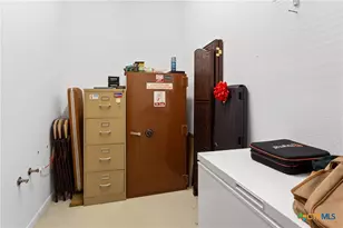 801 Treasure Oaks Rd, Inez, TX 77968 - Photo 43