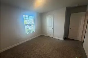 1433 Redwood Crk, Seguin, TX 78155 - Photo 3
